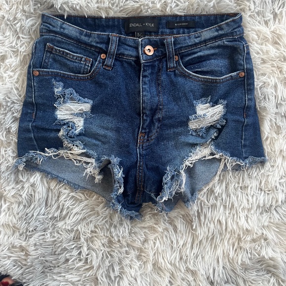 Shorts - Picture 1 of 2